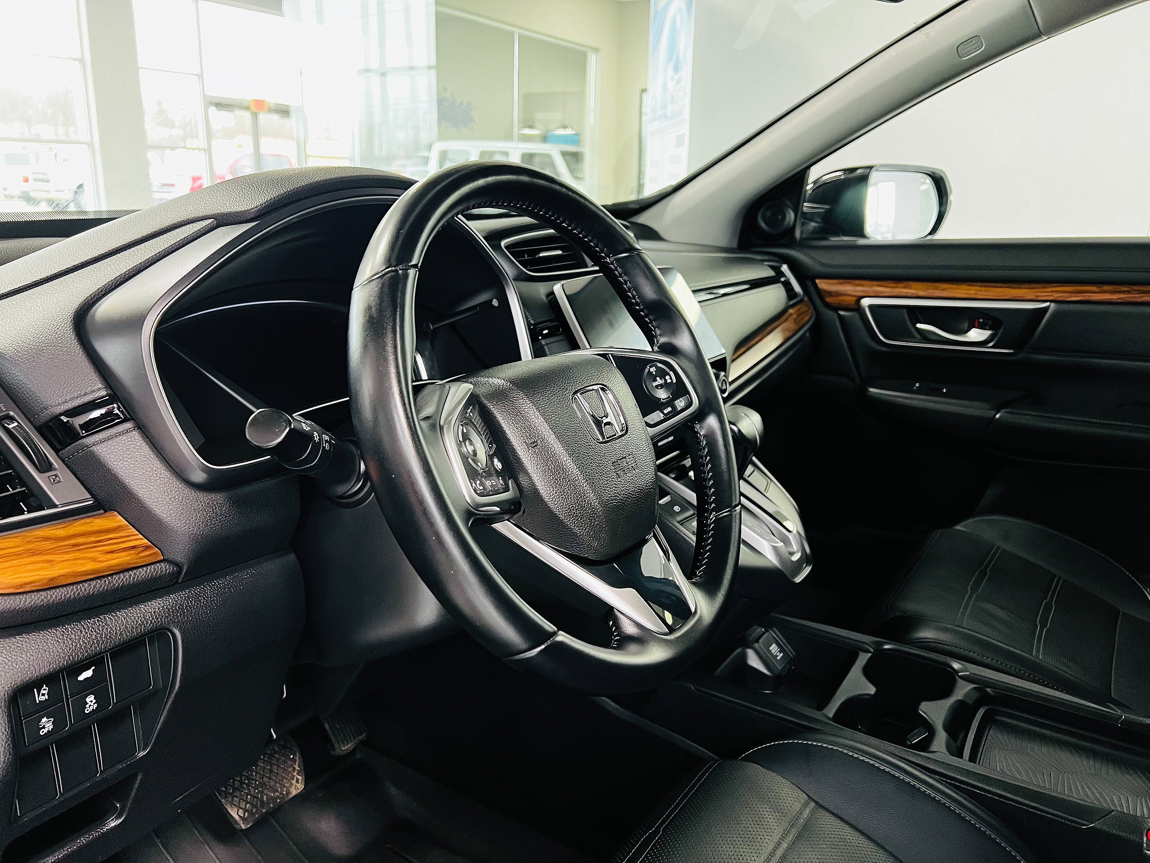 Used 2017 Honda CR-V Touring image 11