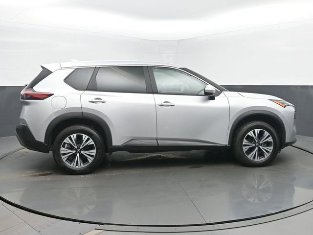 Used 2023 Nissan Rogue SV FWD image 6