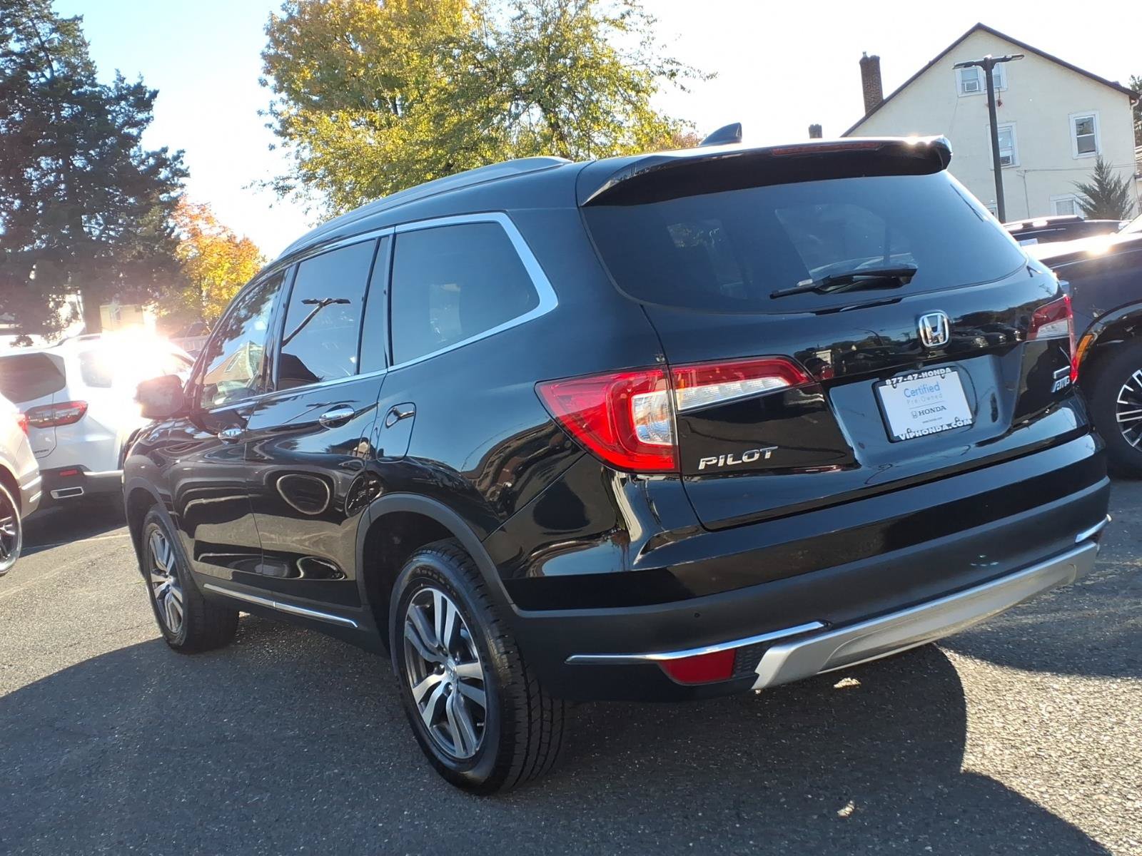 Certified 2021 Honda Pilot Touring image 4