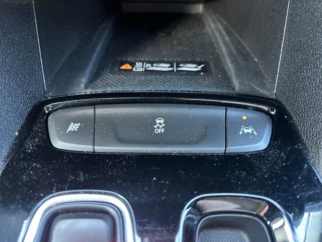 Used 2022 Chevrolet Bolt EUV Premier w/ Sun & Sound Package image 18