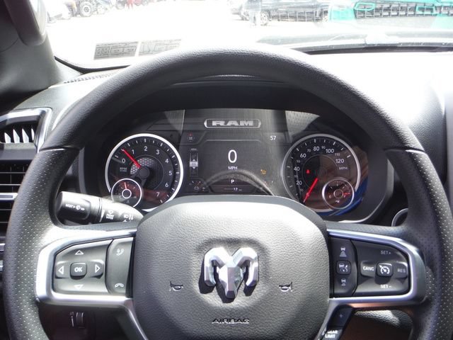 New 2026 RAM 1500 Express AWD/4WD image 37
