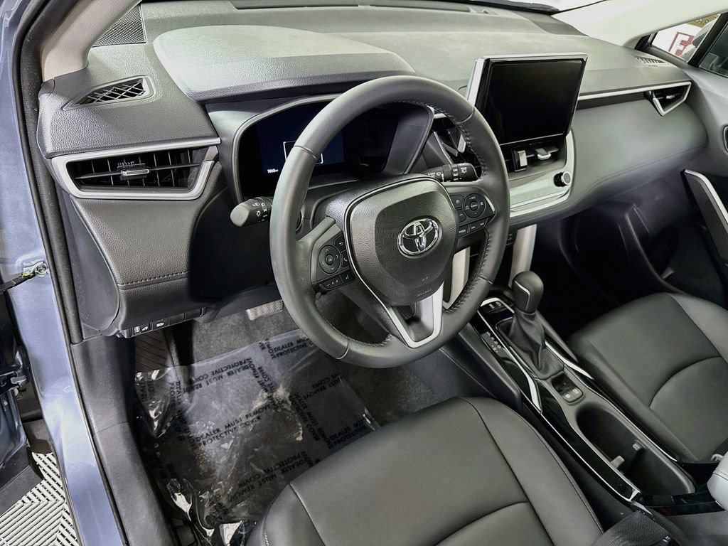 Certified 2025 Toyota Corolla Cross XLE w/ Convenience Package AWD/4WD image 19
