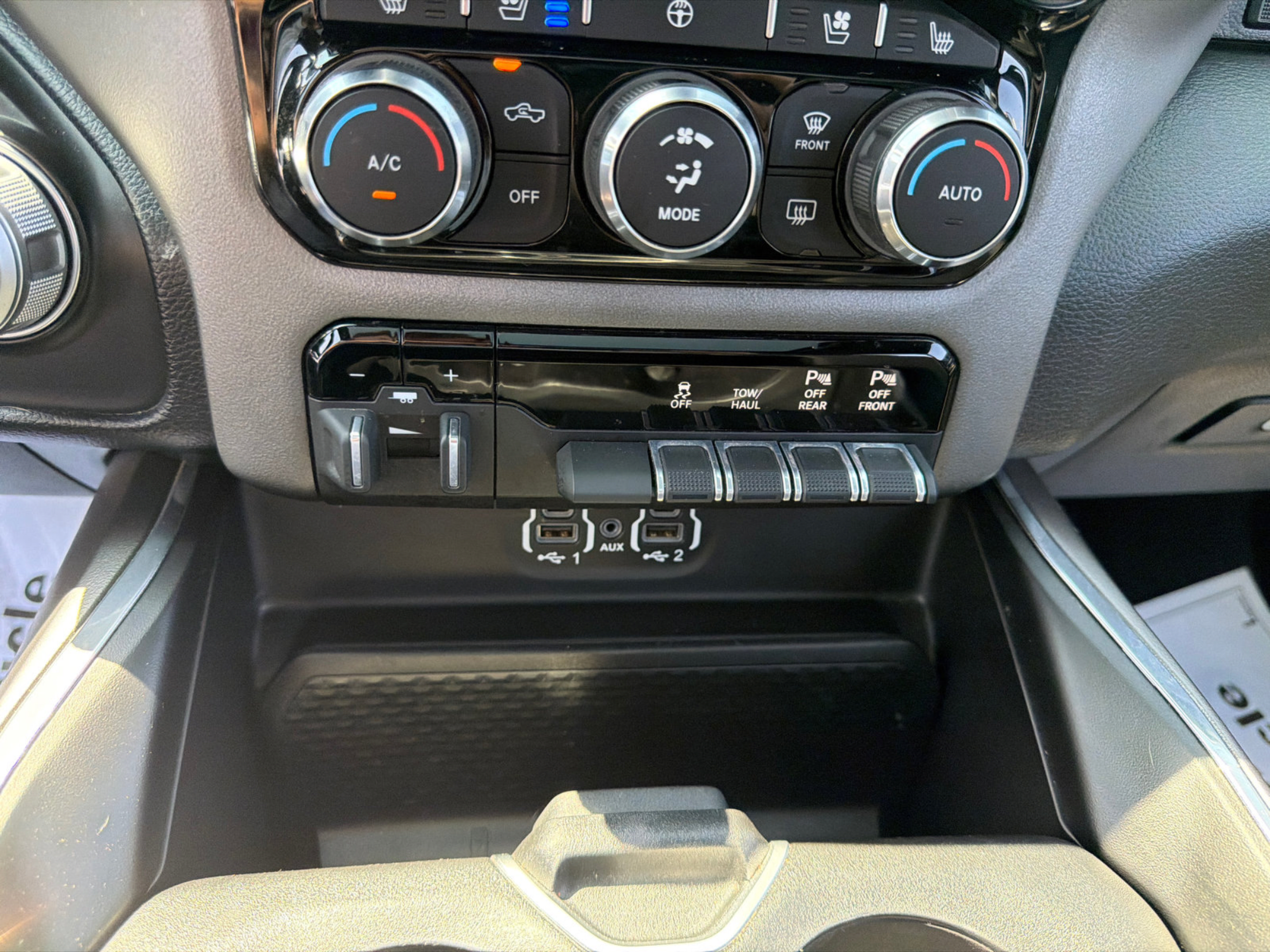 Used 2022 RAM 1500 Laramie w/ Sport Appearance Package AWD/4WD image 29