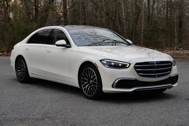 Used 2023 Mercedes-Benz S 580 4MATIC Sedan image 4