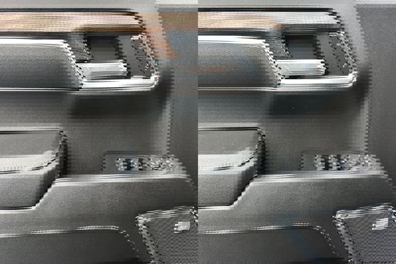 Used 2024 Chevrolet Silverado 1500 LT Trail Boss w/ Convenience Package II image 12