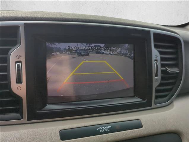 Used 2017 Kia Sportage LX w/ LX Popular Package image 17