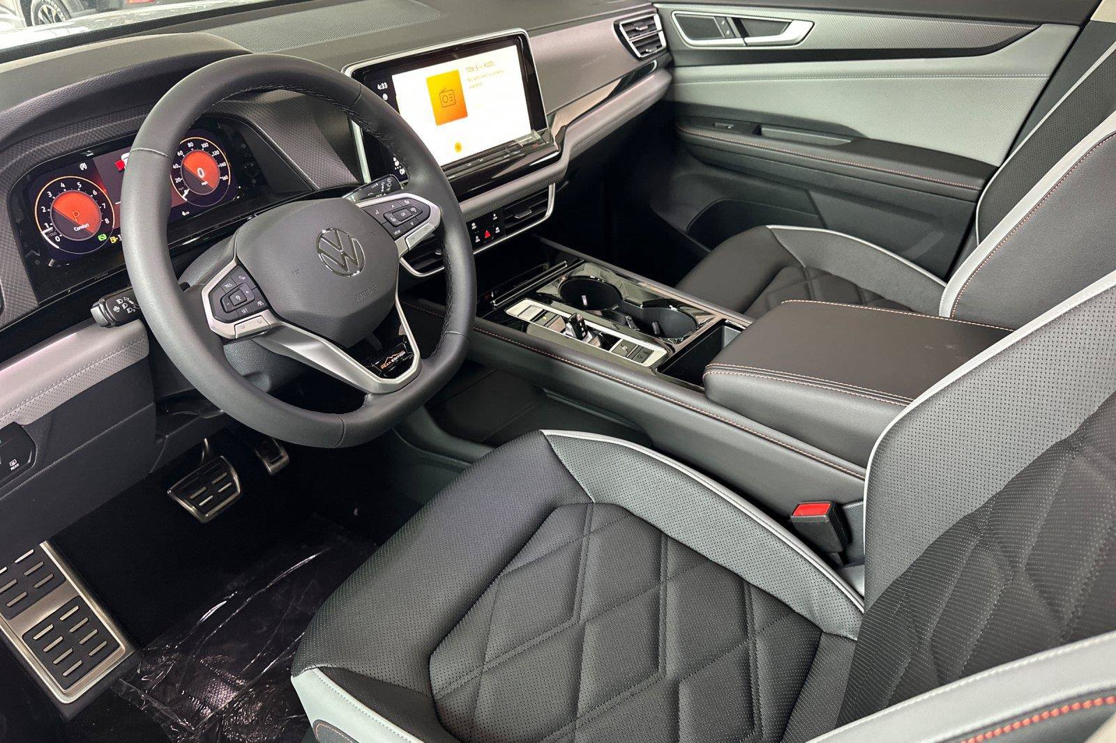 New 2026 Volkswagen Atlas Peak Edition AWD/4WD image 9
