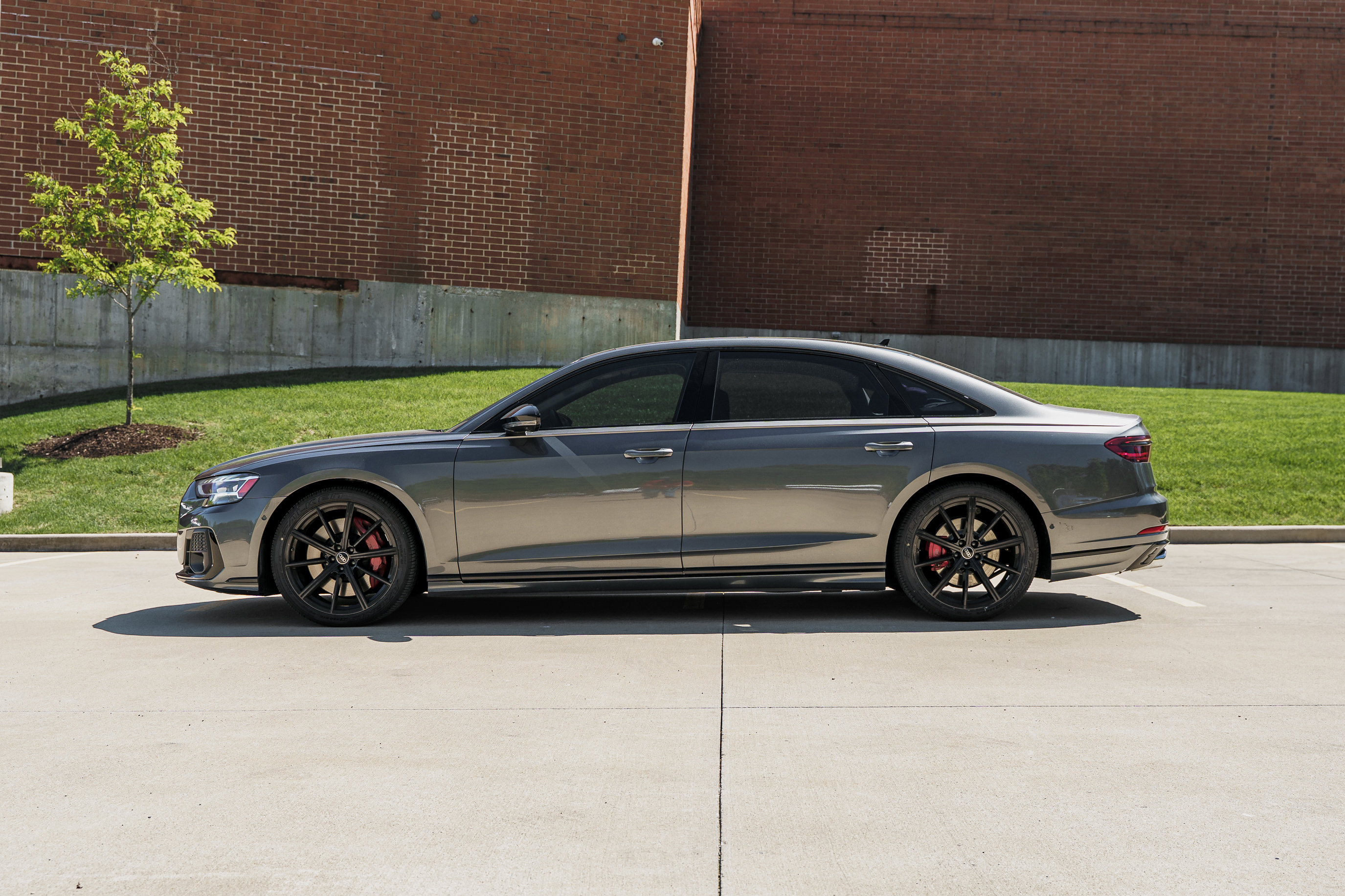 Certified 2022 Audi S8 AWD/4WD image 6