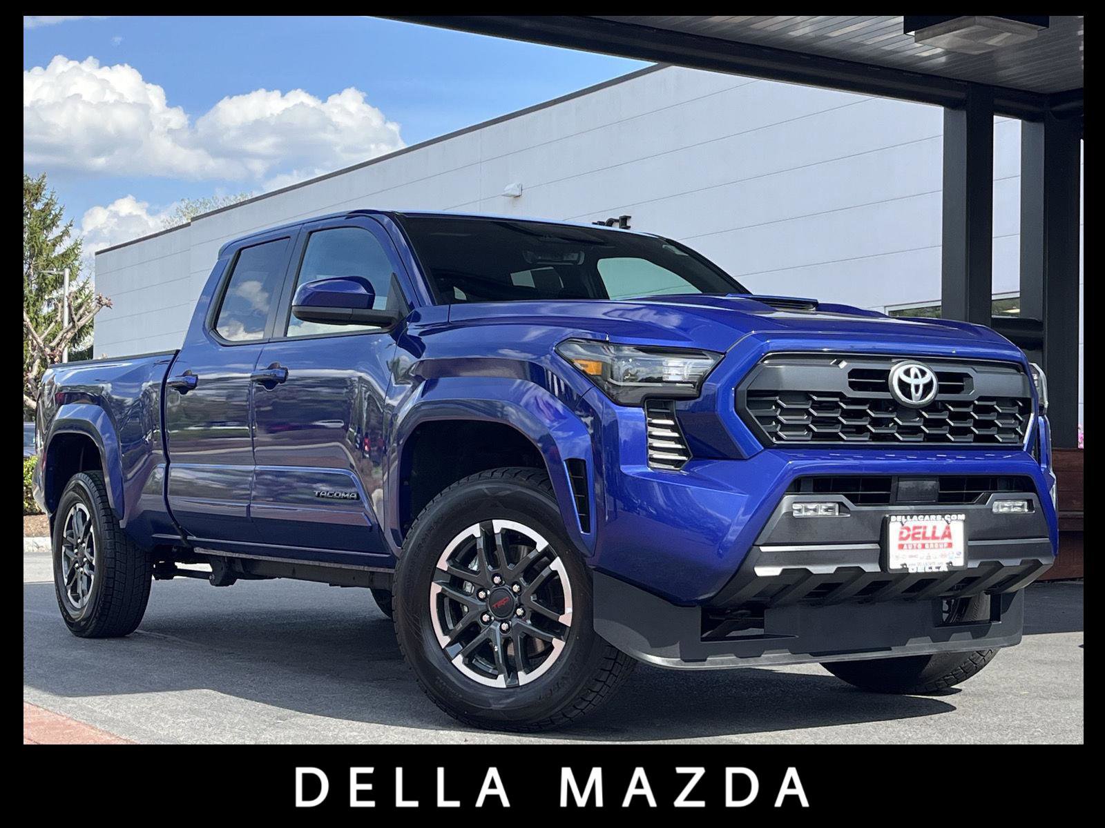 Used 2024 Toyota Tacoma TRD Sport AWD/4WD image 1