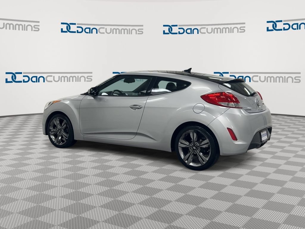 Used 2016 Hyundai Veloster w/ Option Group 02 FWD image 6