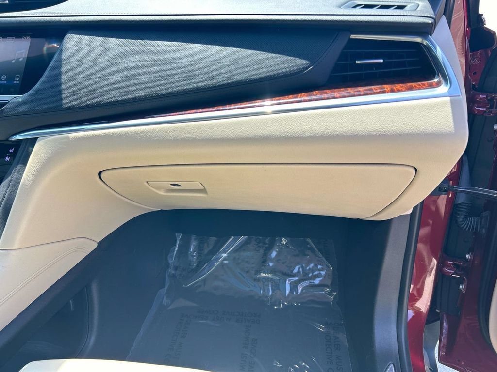 Used 2017 Cadillac XT5 Premium Luxury FWD image 27