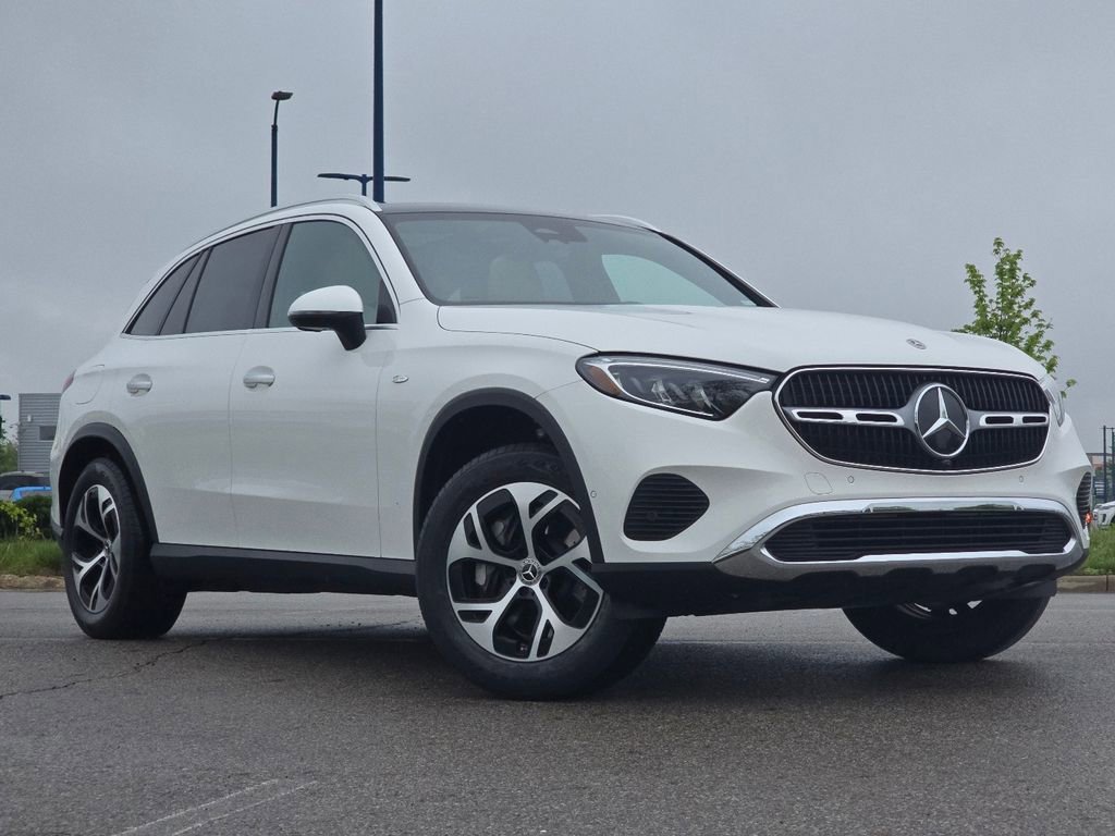 Certified 2025 Mercedes-Benz GLC 350e 4MATIC image 1