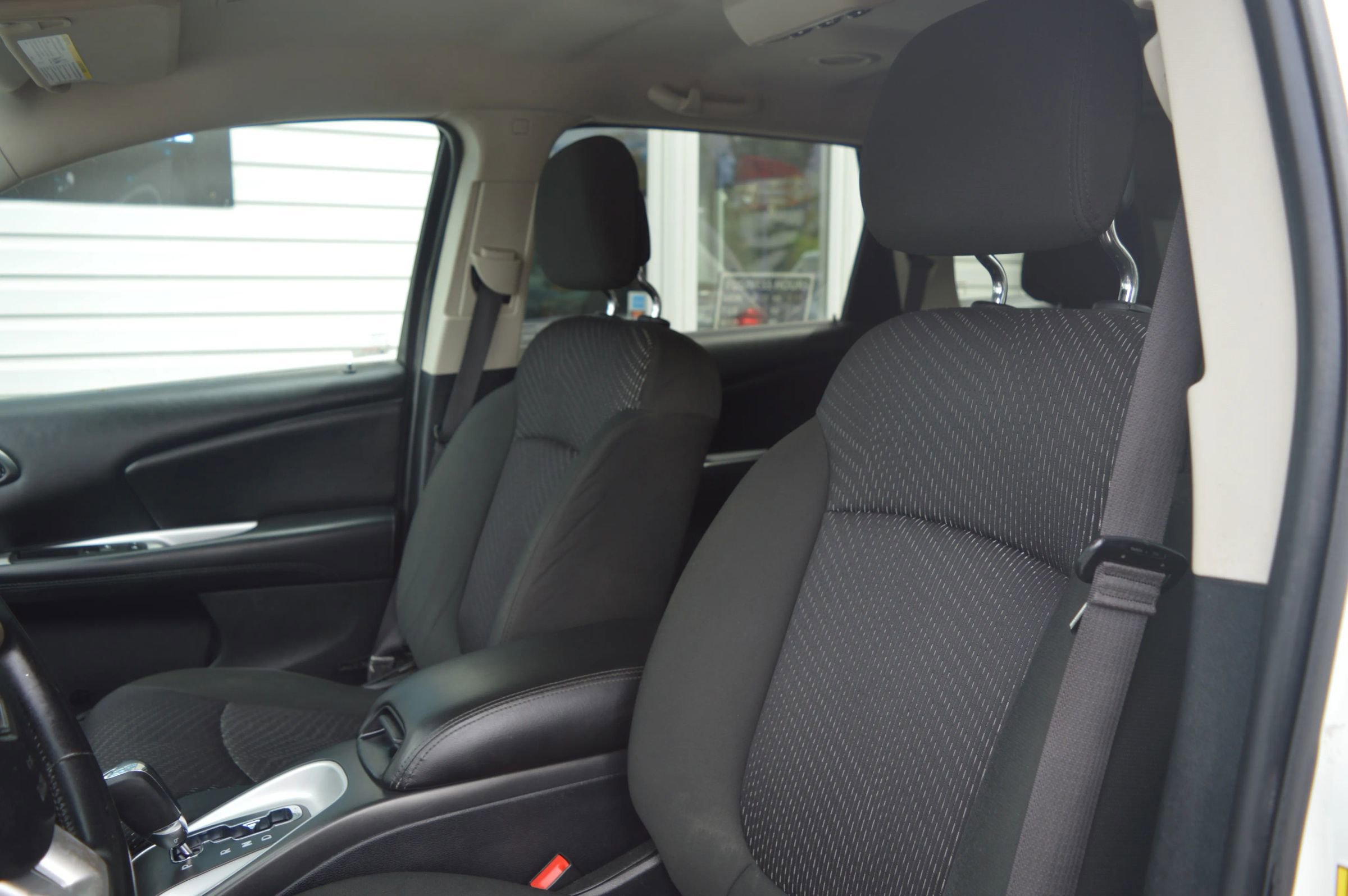 Used 2019 Dodge Journey SE w/ Connectivity Group FWD image 12