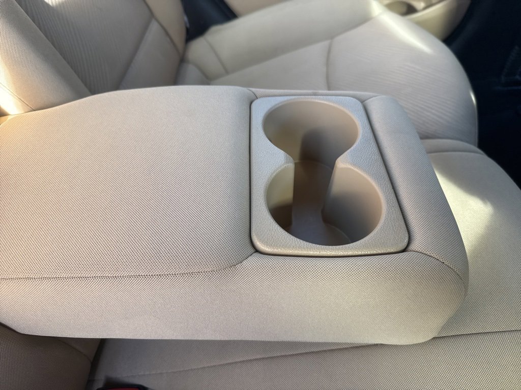 Used 2013 Hyundai Elantra GLS image 25