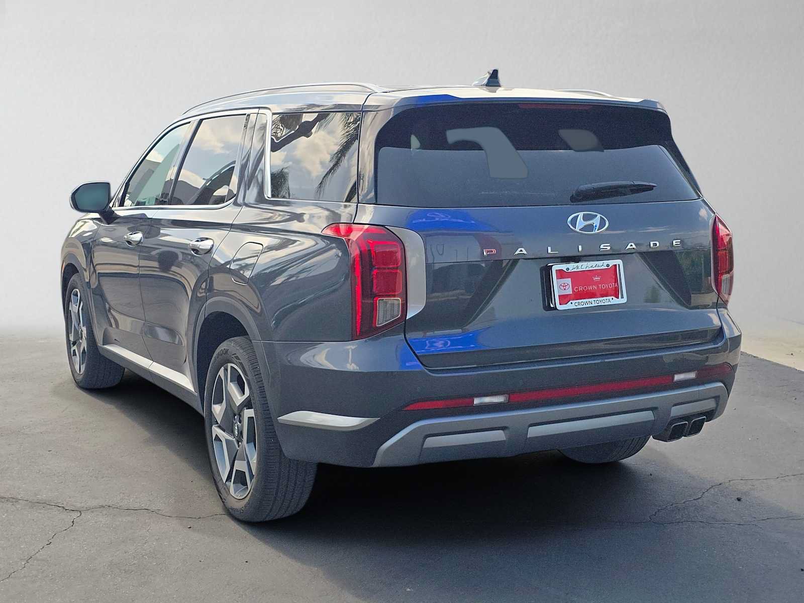 Used 2025 Hyundai Palisade SEL FWD image 5