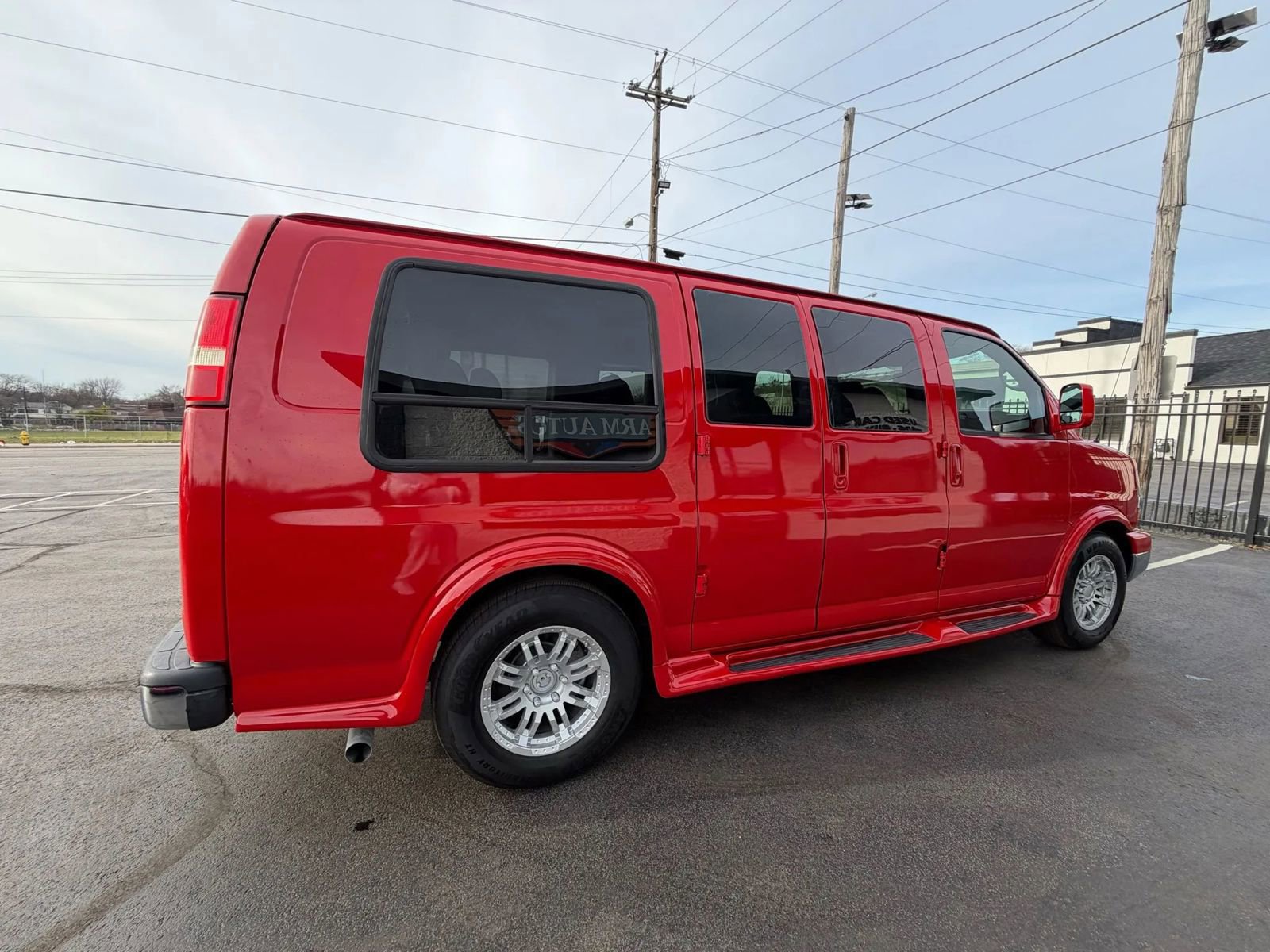 Used 2010 Chevrolet Express 1500 w/ Power Package image 12