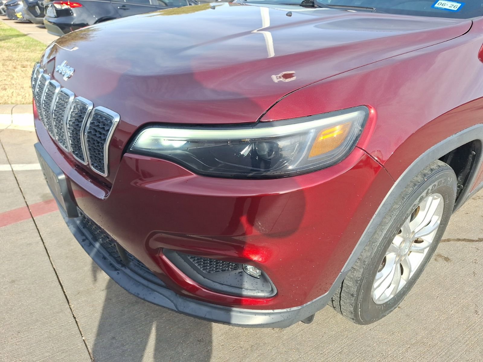 Used 2019 Jeep Cherokee Latitude w/ Popular Appearance Group image 10