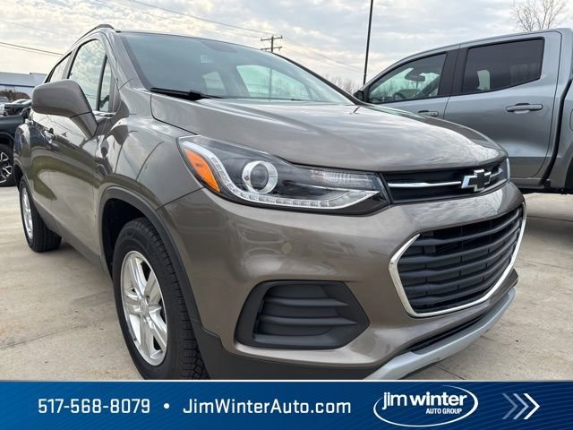 Used 2020 Chevrolet Trax LT w/ Driver Confidence Package image 2