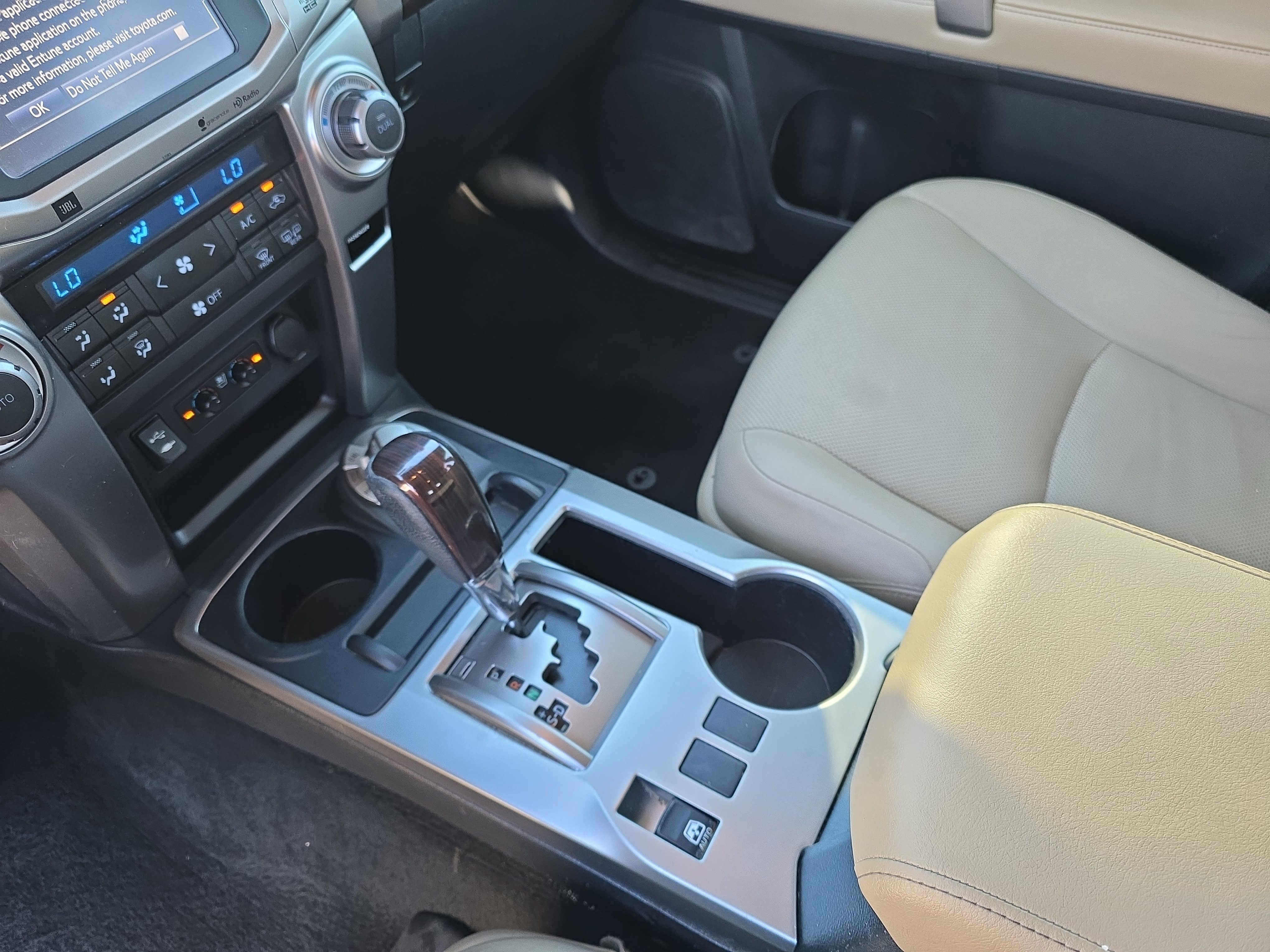 Used 2014 Toyota 4Runner Limited image 22