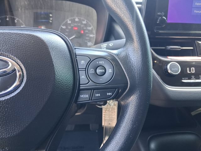 Used 2025 Toyota Corolla LE FWD image 18