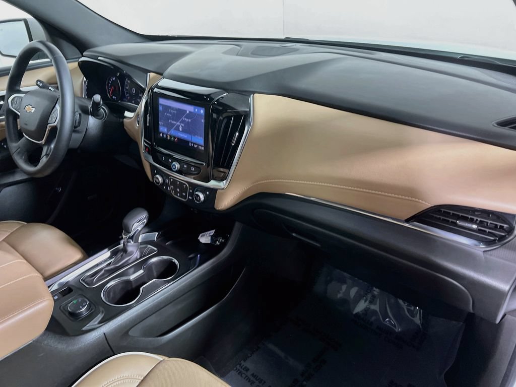 Used 2023 Chevrolet Traverse Premier AWD/4WD image 29