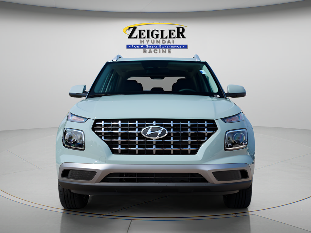 New 2026 Hyundai Venue SEL FWD image 2
