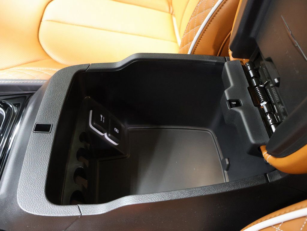 New 2026 Chrysler Pacifica Pinnacle w/ Trailer Tow Group image 30