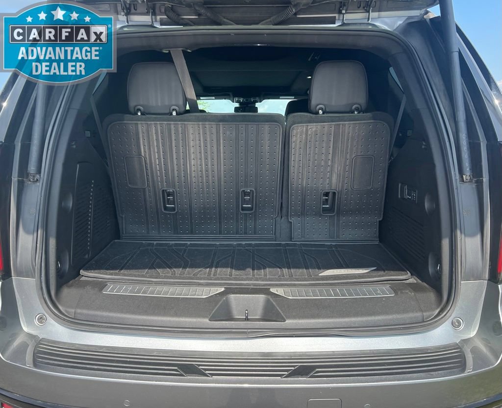 Used 2023 Chevrolet Tahoe RST w/ Luxury Package AWD/4WD image 27