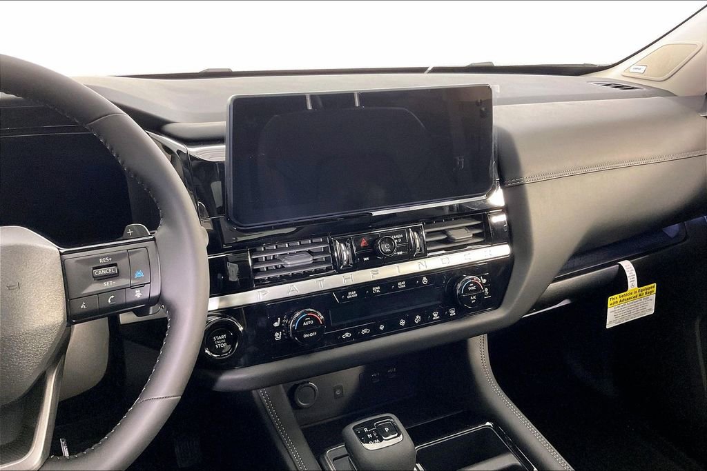 New 2026 Nissan Pathfinder Platinum w/ Cargo Package image 10