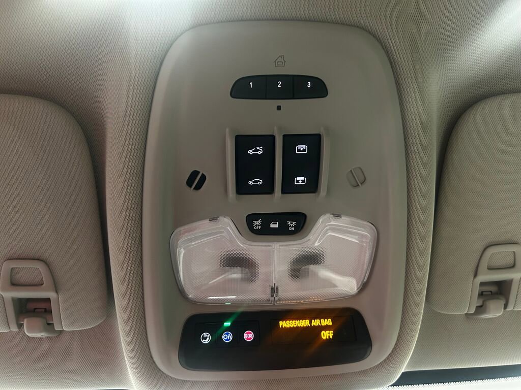 Used 2025 Buick Encore GX Avenir w/ Avenir Convenience Package image 14