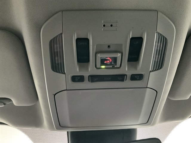 Used 2022 Toyota Highlander XLE AWD/4WD image 36