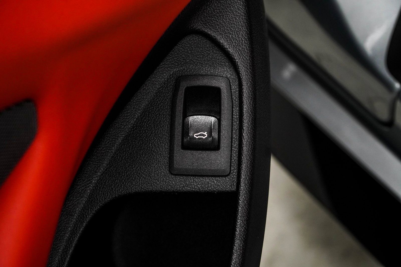 Used 2023 BMW M4 xDrive Competition image 40