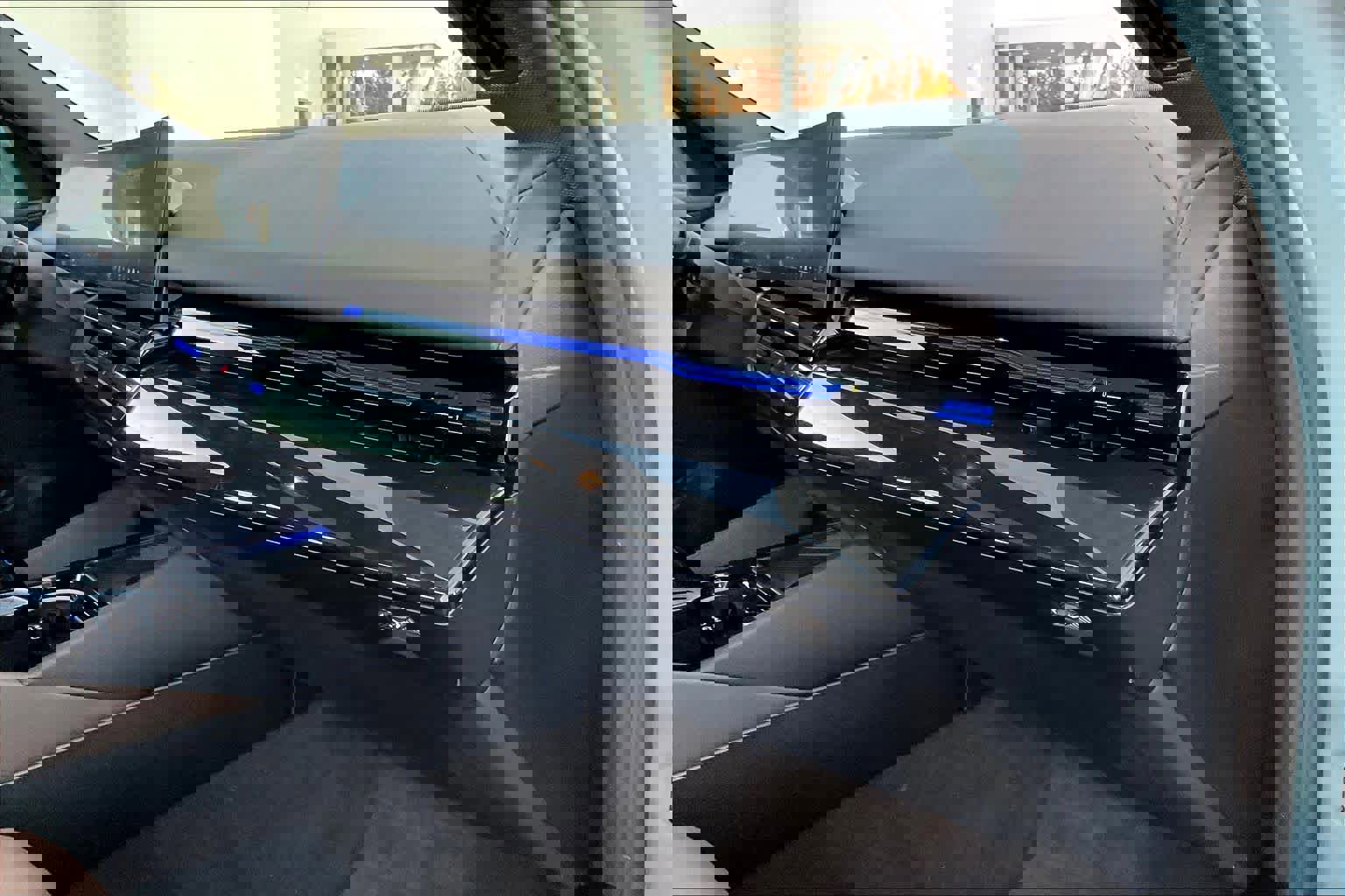 Used 2024 BMW 530i w/ Convenience Package image 19