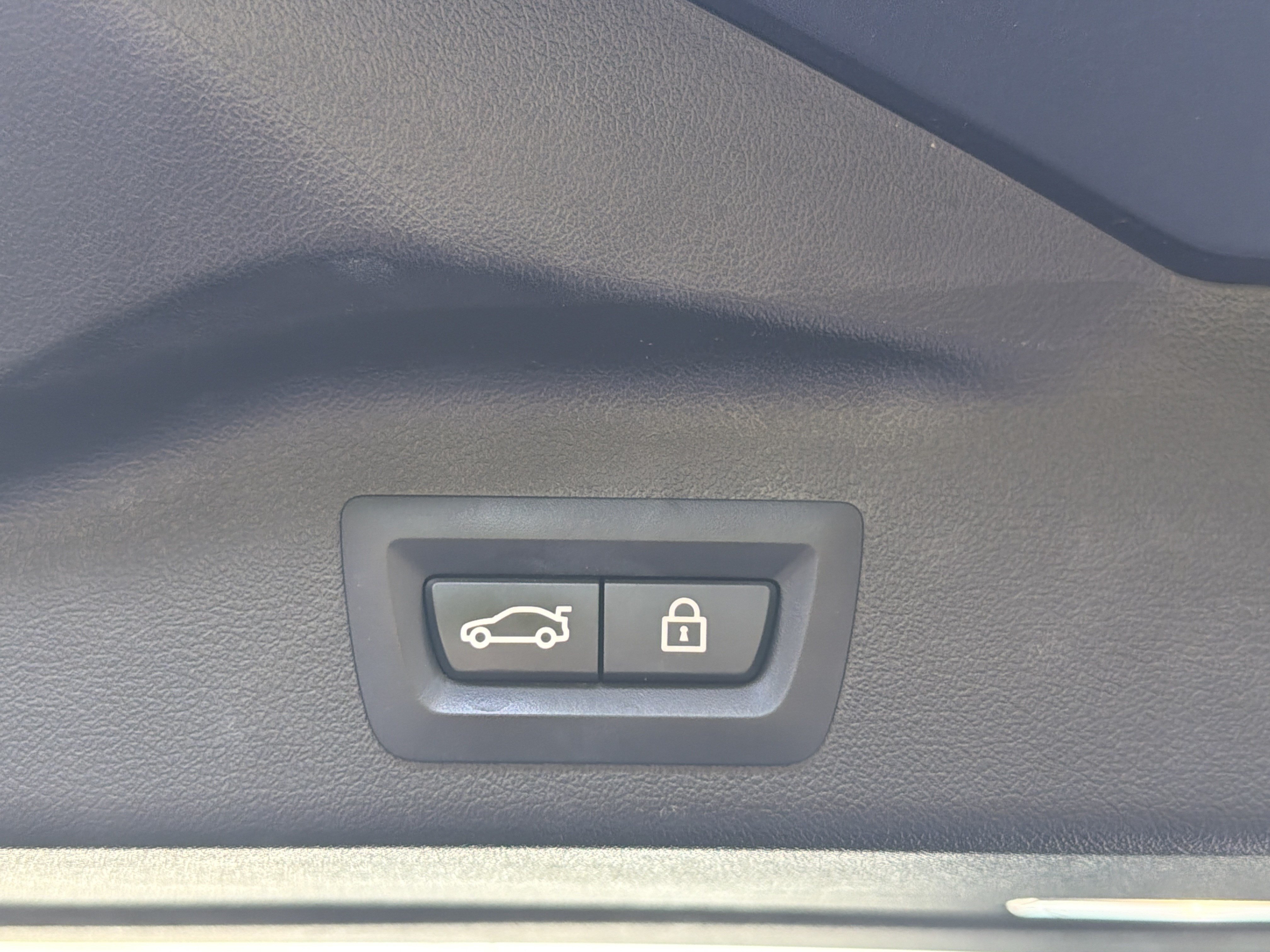Used 2021 BMW X5 sDrive40i w/ Premium Package RWD image 51