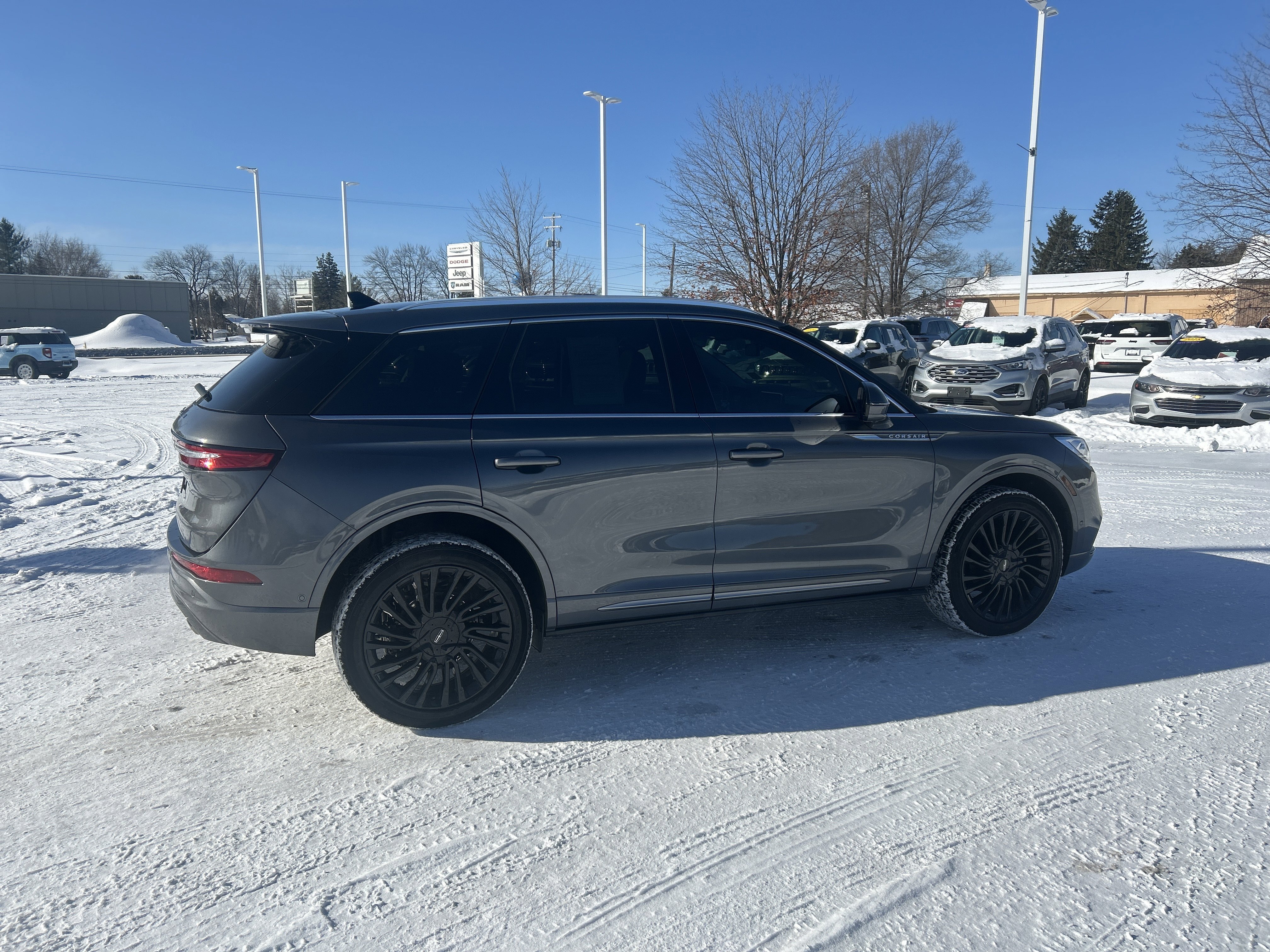 Used 2021 Lincoln Corsair Reserve w/ Equipment Group 201A image 3