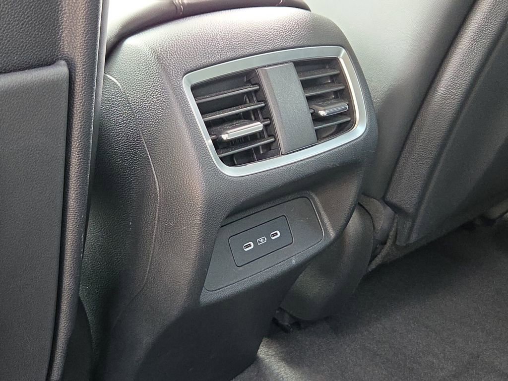 Used 2023 Acura RDX w/ Technology Package image 16