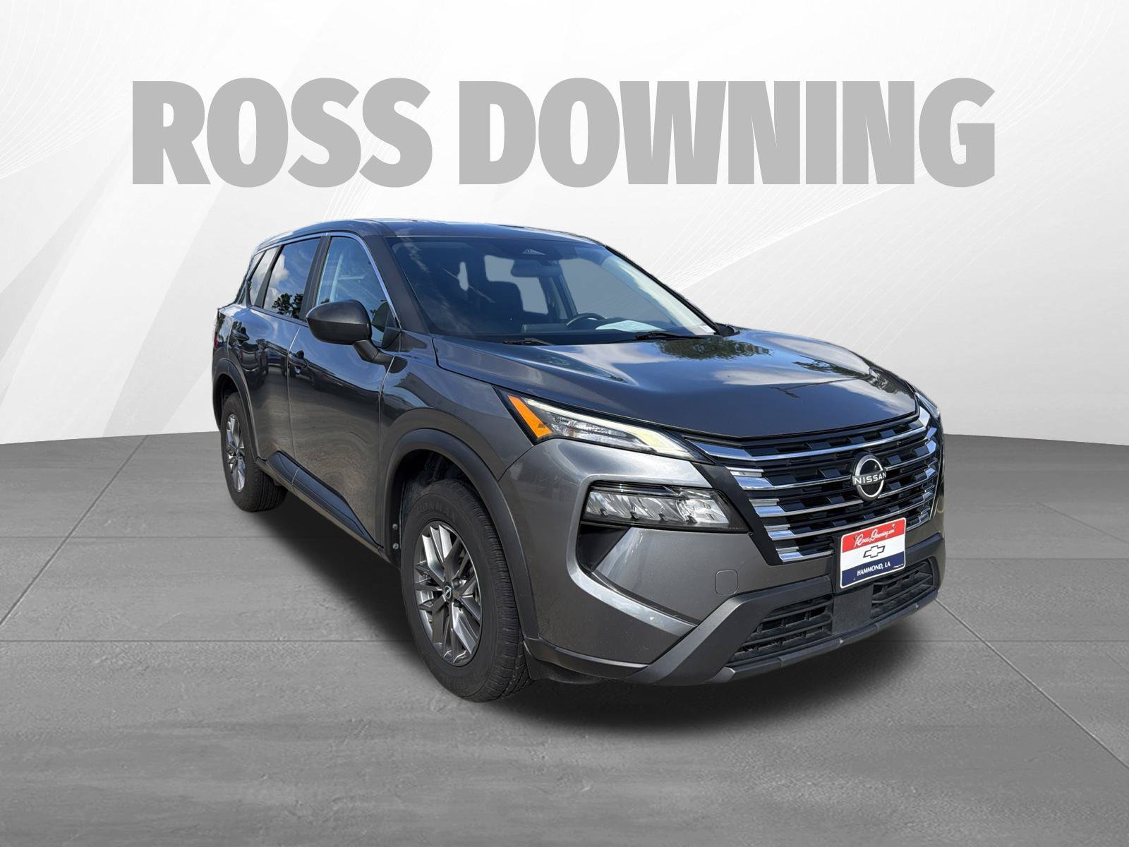 Used 2024 Nissan Rogue S FWD image 3