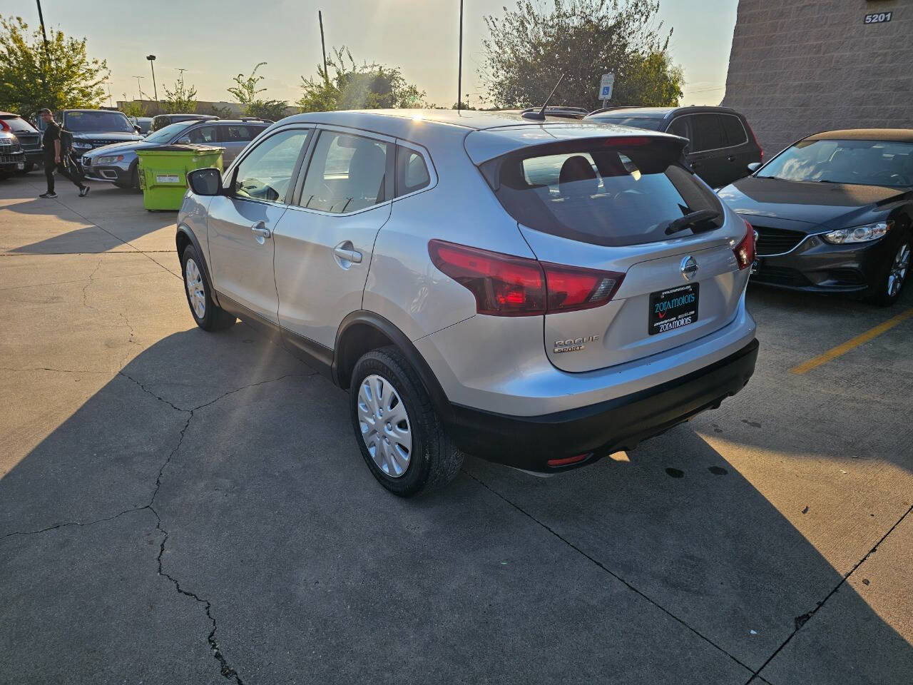 Used 2019 Nissan Rogue Sport S FWD image 7