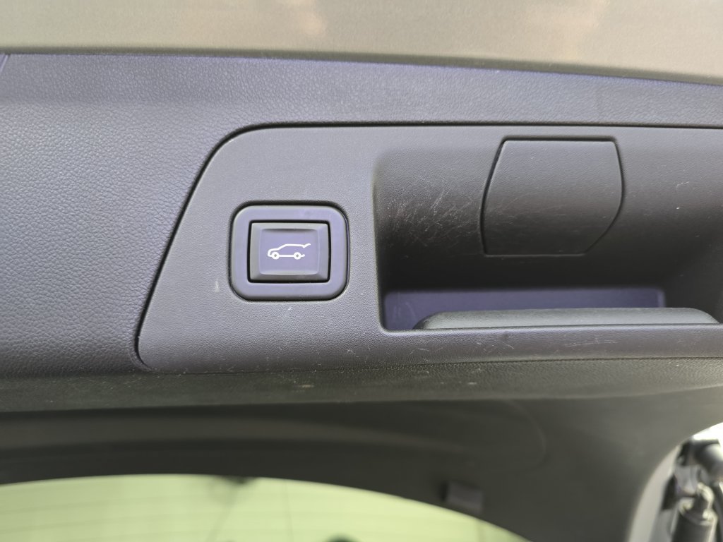 Used 2023 Buick Envision Preferred AWD/4WD image 13