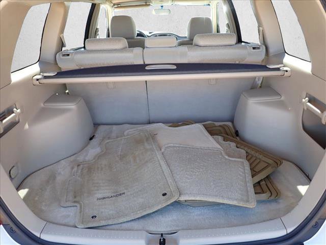 Used 2003 Toyota Highlander 4WD V6 image 8