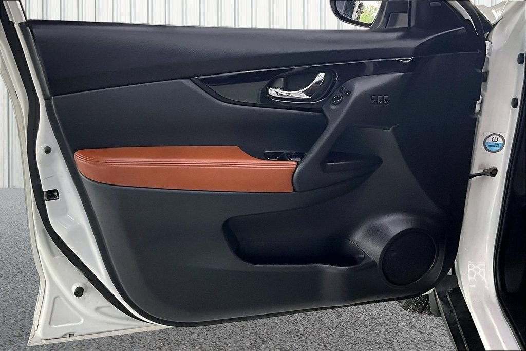 Used 2018 Nissan Rogue SL AWD/4WD image 20