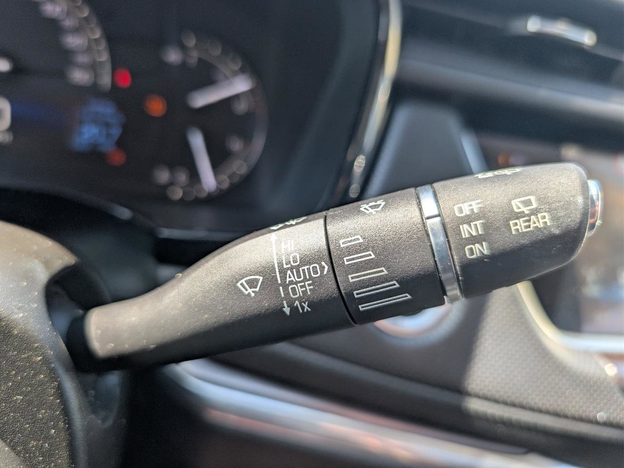 Used 2017 Cadillac XT5 Premium Luxury w/ Advanced Security Package image 30