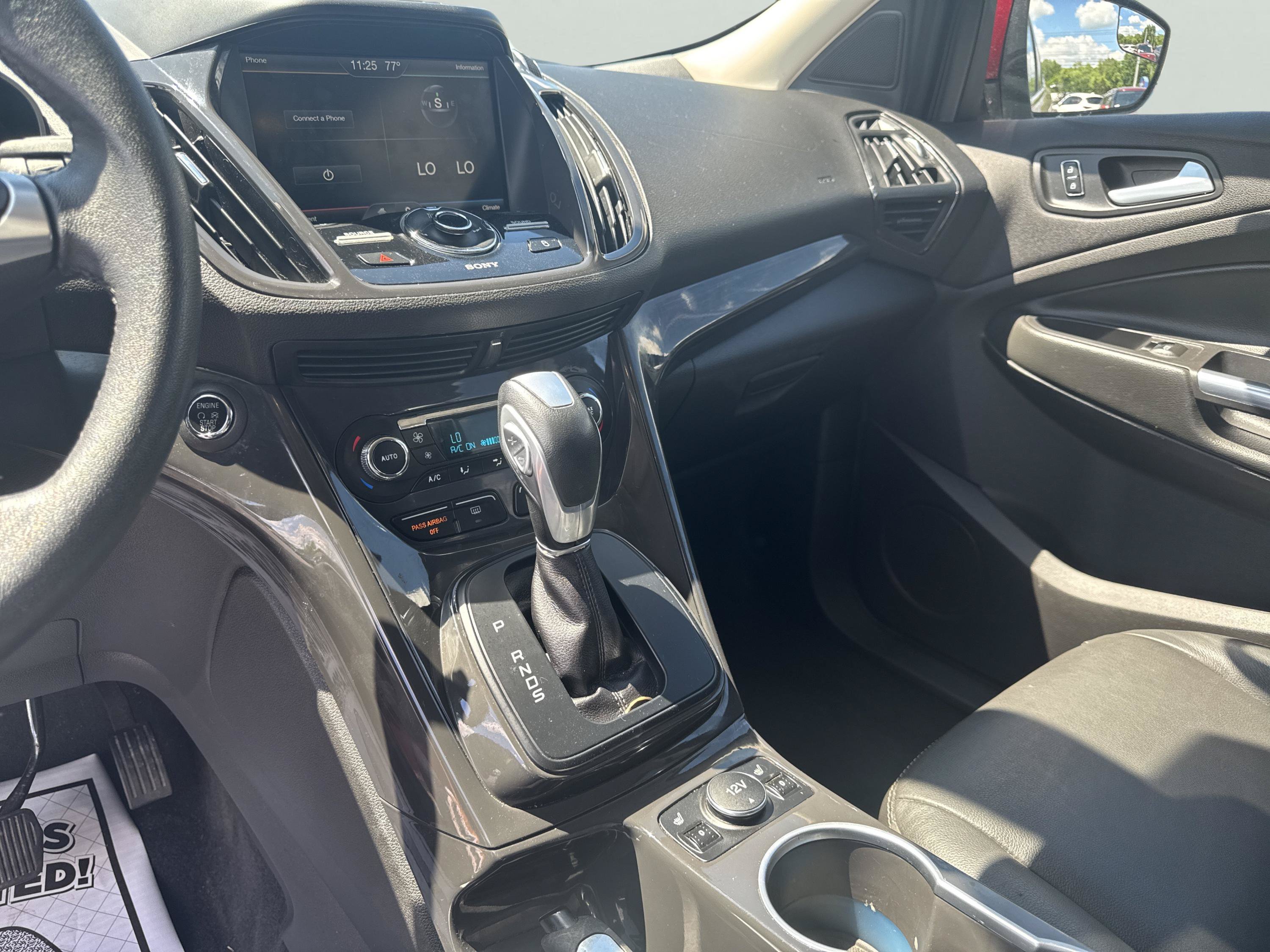 Used 2015 Ford Escape Titanium AWD/4WD image 20
