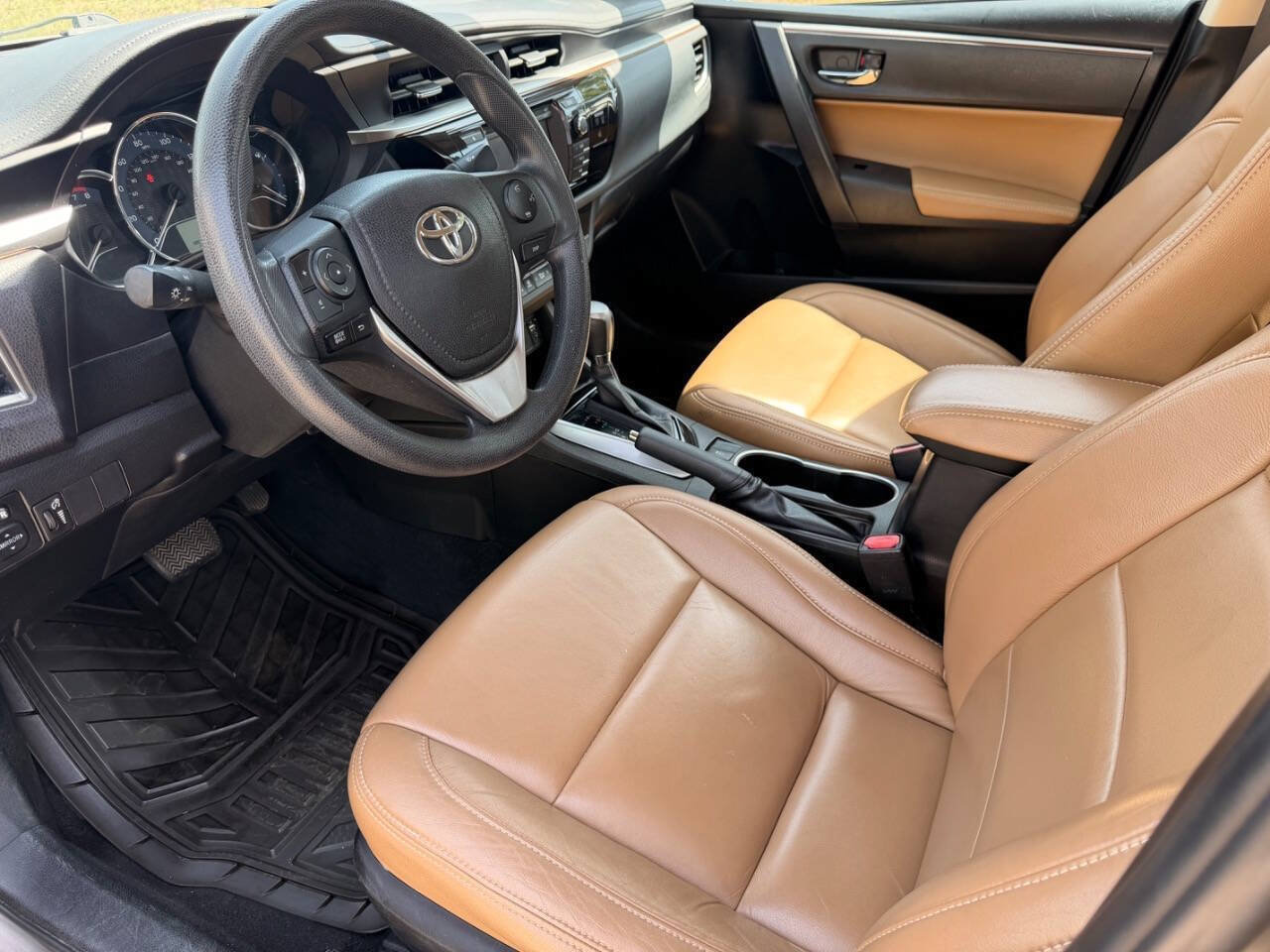 Used 2014 Toyota Corolla LE FWD image 7