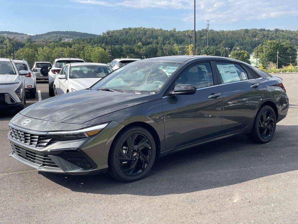 New 2026 Hyundai Elantra SEL Sport Premium FWD image 30
