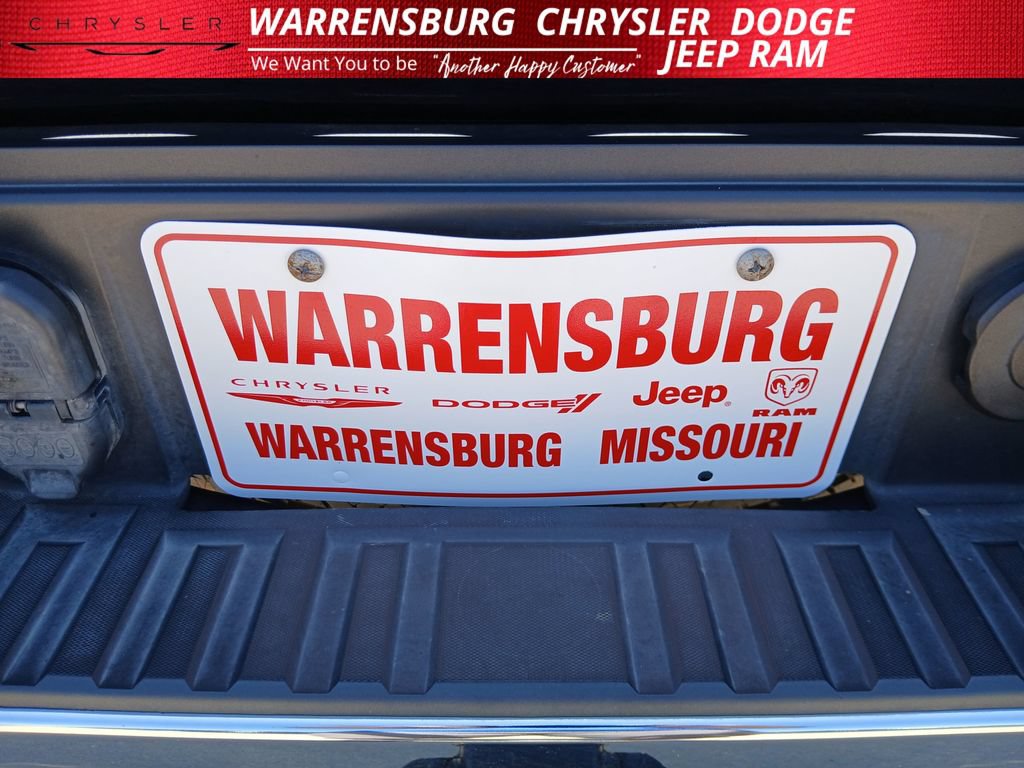 Used 2017 Chevrolet Silverado 1500 LT w/ All Star Edition AWD/4WD image 29
