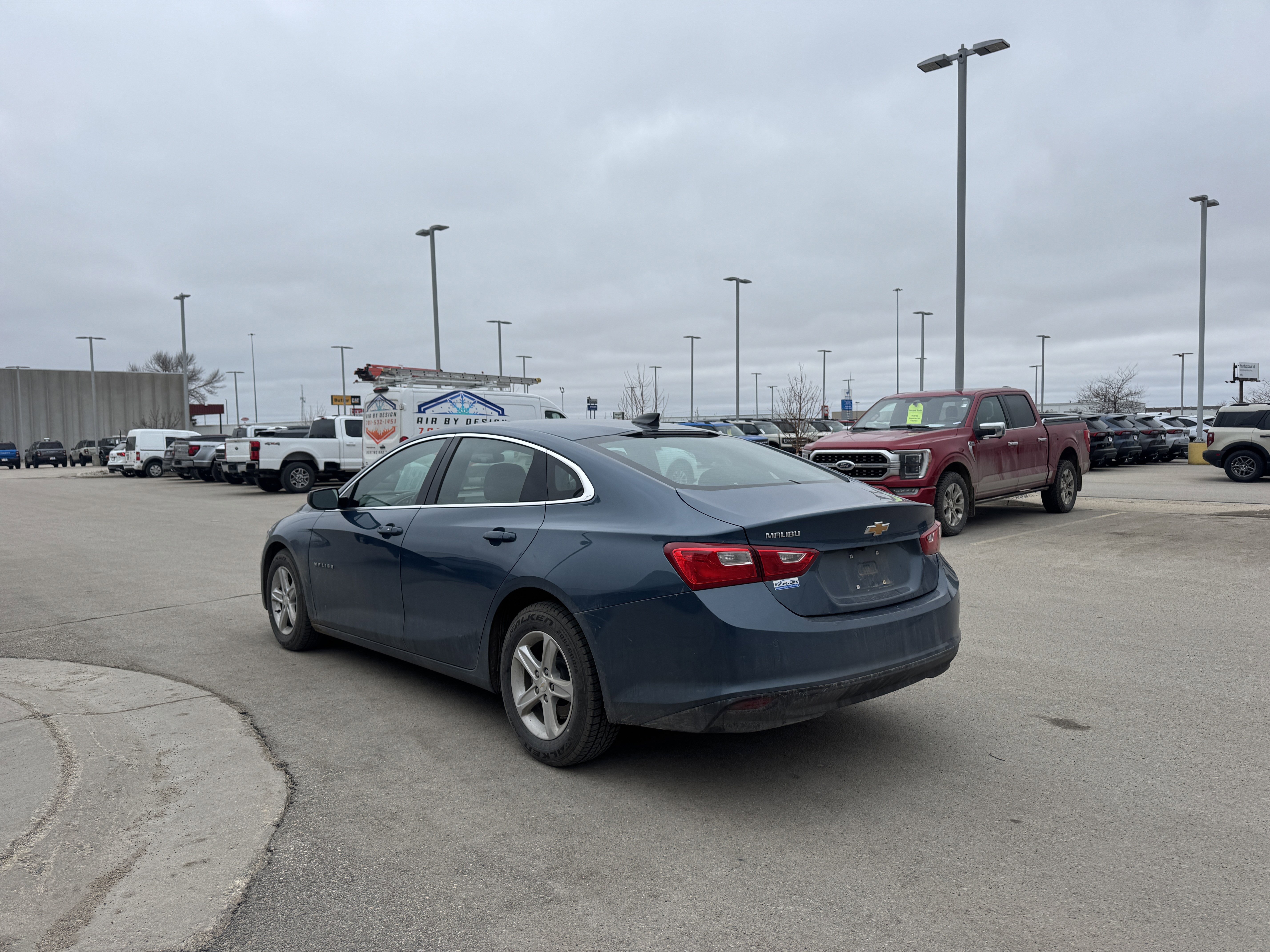 Used 2025 Chevrolet Malibu LS image 4