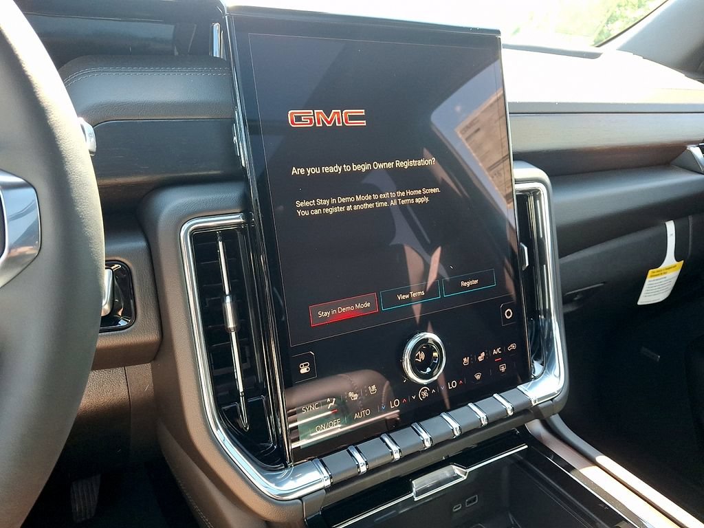 New 2026 GMC Yukon XL Denali w/ Denali Reserve Package AWD/4WD image 13