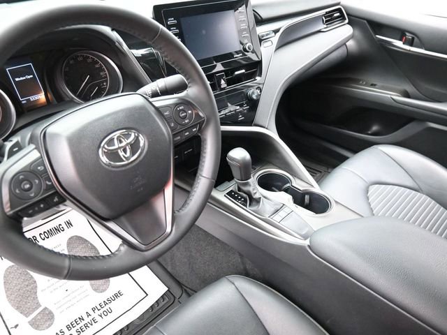 Used 2024 Toyota Camry SE w/ Convenience Package image 23
