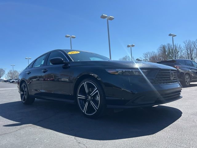 Used 2024 Honda Accord Sport image 3